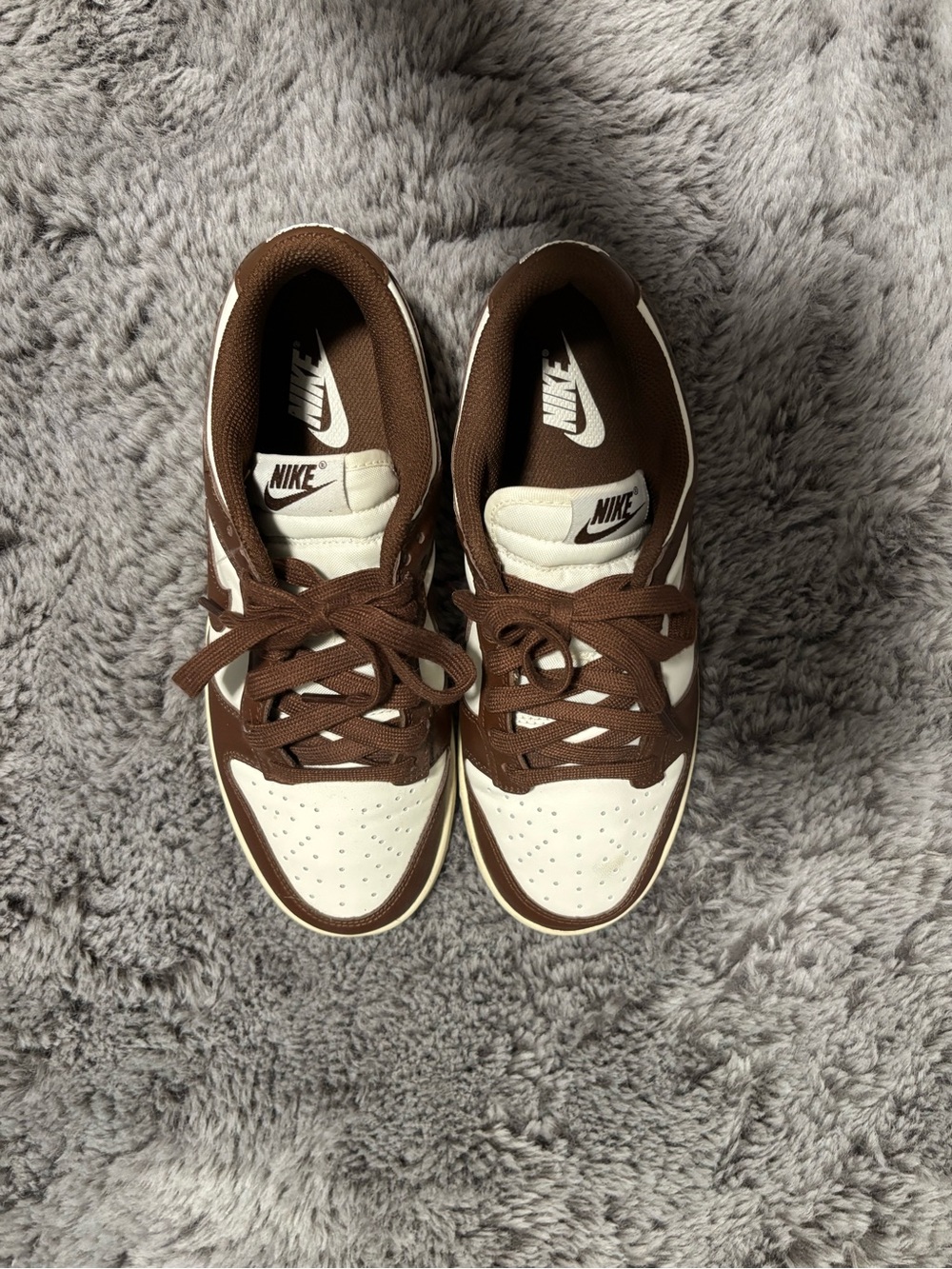 Nike White and Brown Low-Top Sneakers